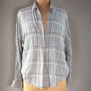 Vince Gray Plaid Pop over Shirt Size L